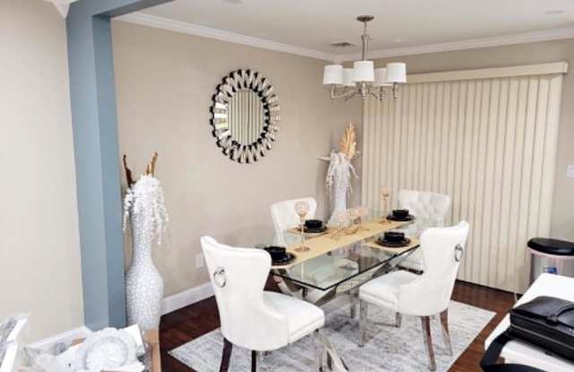119 Spray Gallery 3