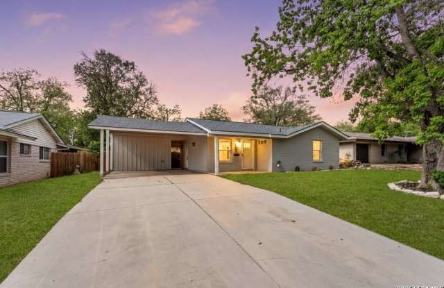 307 DAWNRIDGE DR Gallery 4
