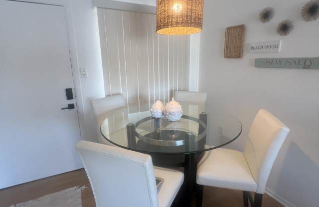 2041 Sunset Drive - 2041 Sunset Drive, Bayshore Gardens, FL 34207