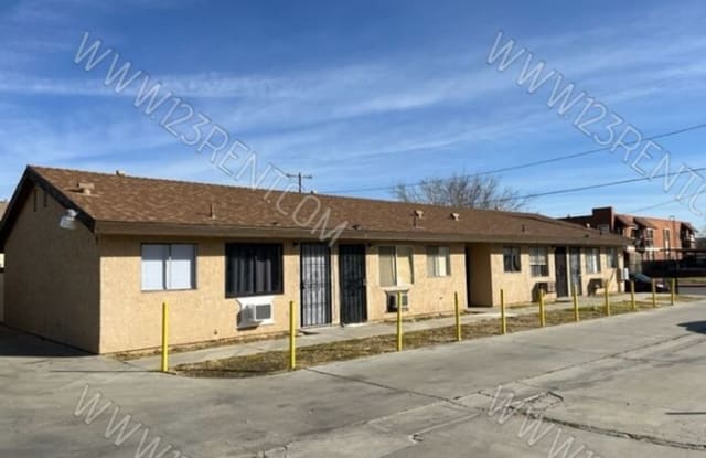 38563 10th Place East - 38563 10th Place East, Palmdale, CA 93550