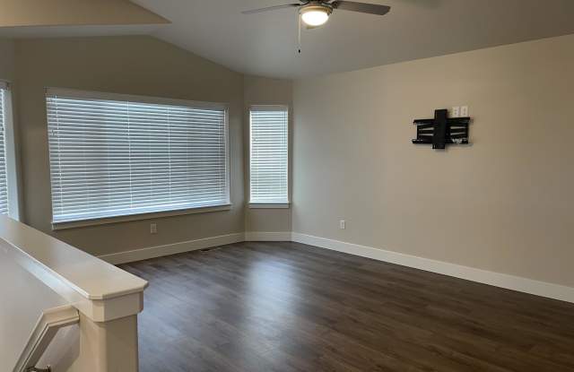 1523 Rancho Vista Drive Gallery 2