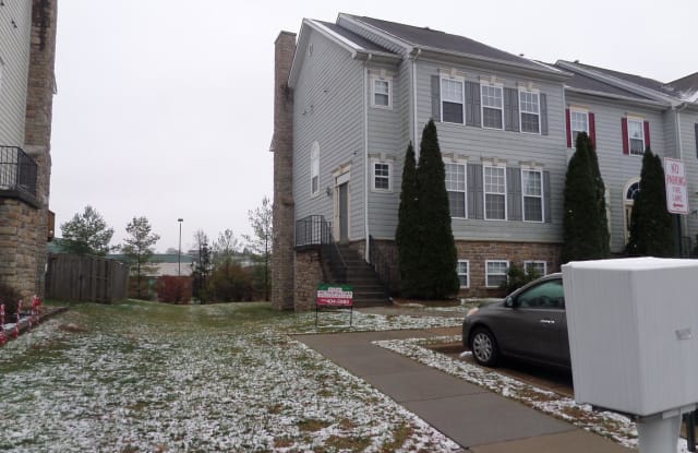 845 FERNDALE TERRACE NE - 845 Ferndale Te Northeast, Leesburg, VA 20176