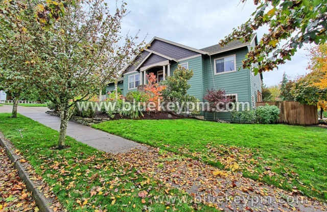 4 Bed, 3 Bath Home in Happy Valley with Primary Bedroom on Main Floor photos photos