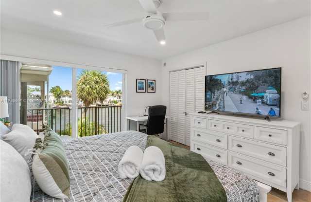 2600 S Ocean Dr photos photos