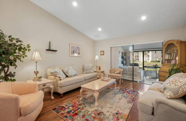 816 Sky Pine F Way photos photos