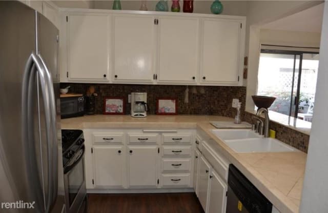 74 Winfield St - 74 Winfield St, Norwalk, CT 06855