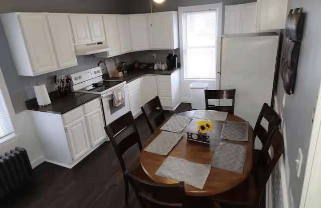 663 Hevey Street - 663 Hevey Street, Manchester, NH 03102