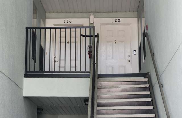 7036 DEER LODGE Circle unit: 108 photos photos