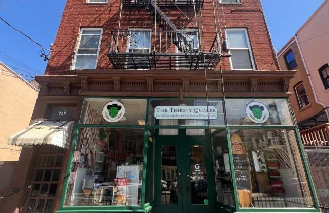 492 MONMOUTH ST - 492 Monmouth Street, Jersey City, NJ 07302
