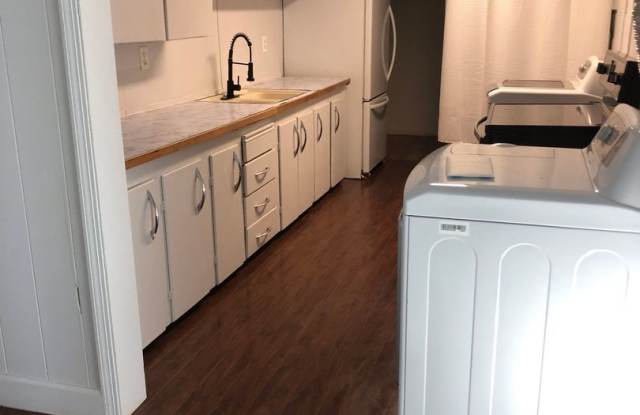 Sumner 2 Bedroom - 7105 166th Avenue East, Alderton, WA 98390