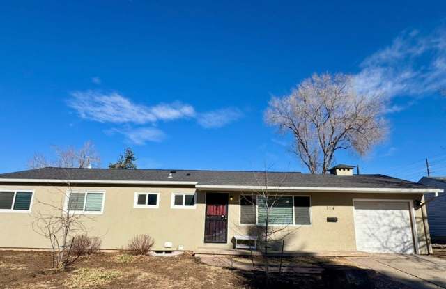 Charming 3 bedroom/2 bath close to UCCS photos photos