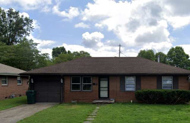 3 bed 1 bath with huge backyard photos photos