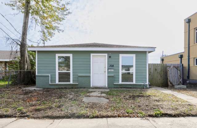 306 Bond St photos photos 306 Bond St photos photos