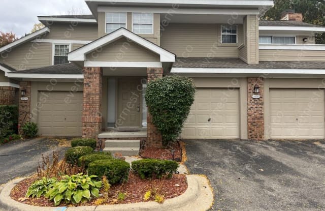 6630 Fieldstone Ct West - 6630 Fieldstone Ct, Oakland County, MI 48322