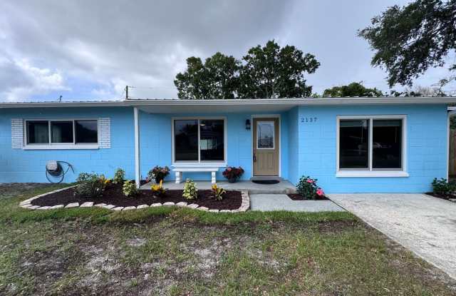 Newly Upgraded 3BR/2BA Melbourne Home with Private Master Suite & Huge Shed! photos photos