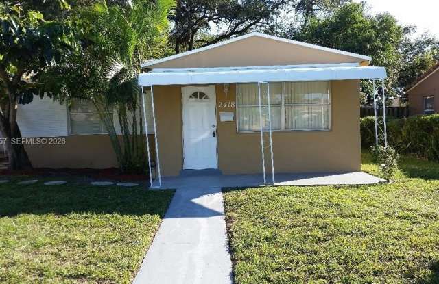 2418 Liberty St photos photos