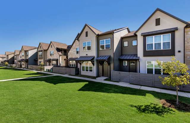Escalon Townhomes - Single Family Community Gallery 2