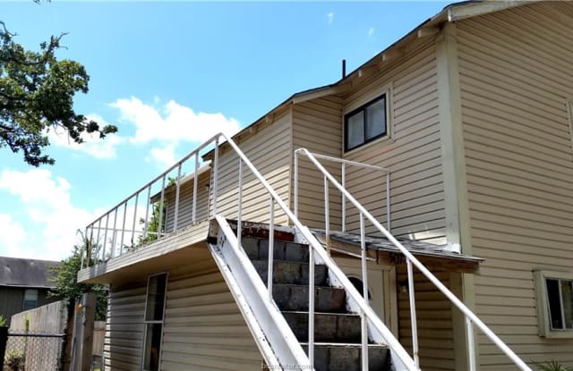 507 Foch Street - 507 Foch St, Bryan, TX 77801