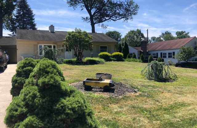 Great Family Home! 3 Bedroom/1 Bath Home on Quite Street! Great School District! - 344 Andover Road, Fairless Hills, PA 19030
