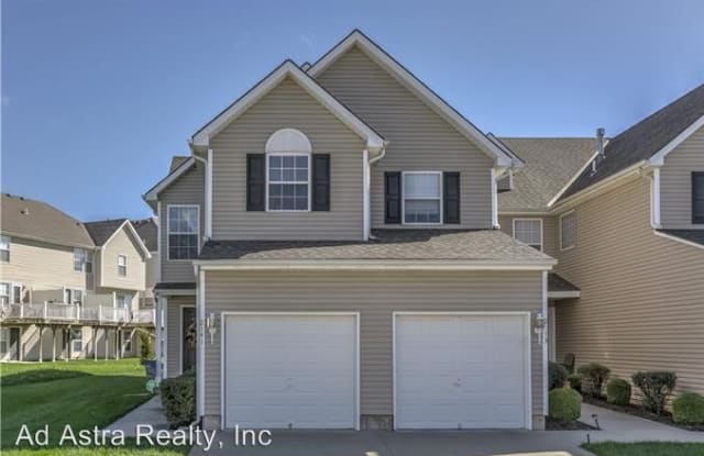 2141 SW Rambling Vine Rd - 2141 Rambling Vine, Lee's Summit, MO 64082