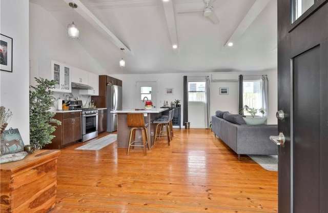 2037a Lively Ridge Road NE photos photos