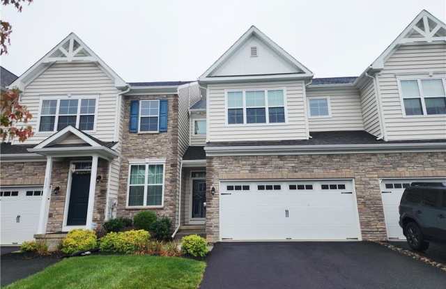 524 Gray Feather Way Gallery 2