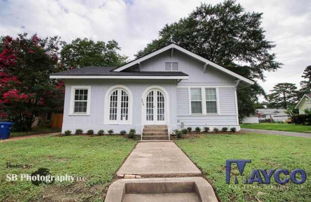 3 bedroom 2 bath in Highland neighborhood, Totally Renovated! Gallery 1