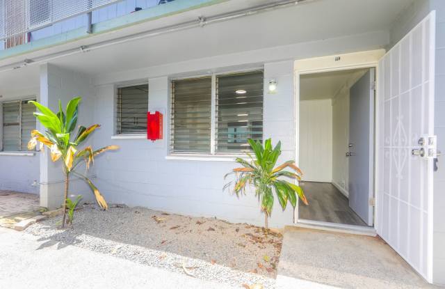 Ground floor - renovated 2 bedroom, 1 bath photos photos