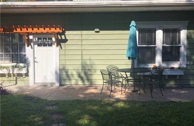3219 W HAWTHORNE ROAD - 3219 West Hawthorne Road, Tampa, FL 33611