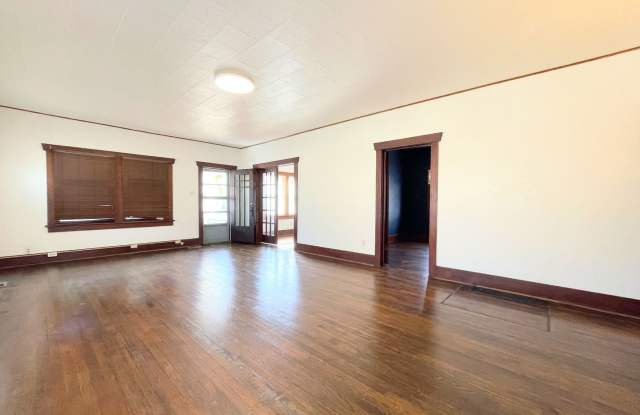 Spacious 3 Bedroom, 2 Bath Home Gallery 3