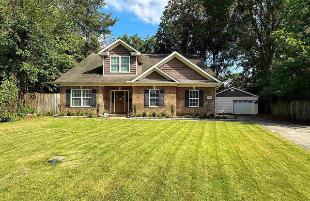 2709 Thornton Circle - 2709 Thornton Circle Southwest, Huntsville, AL 35801 2709 Thornton Circle - 2709 Thornton Circle Southwest, Huntsville, AL 35801