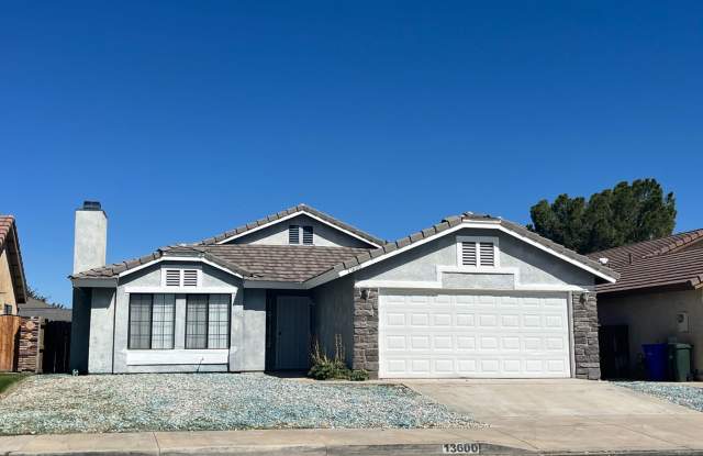 Nice 3 Bedroom 2 bathroom Home in Victorville! - 13600 Limestone Circle, Victorville, CA 92392