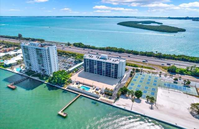 7100 SUNSHINE SKYWAY Lane S Gallery 1