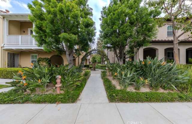 87 Reunion photos photos