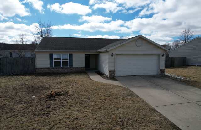 SUBLEASE - Three Bedroom Single Family Home with Fenced Backyard photos photos