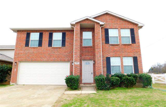 2800 Desert Drive - 2800 Desert Drive, Denton, TX 76210