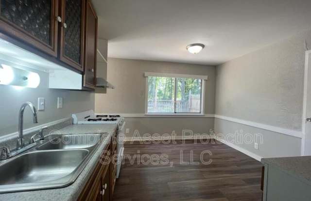 904 Tall Timber Dr Gallery 3