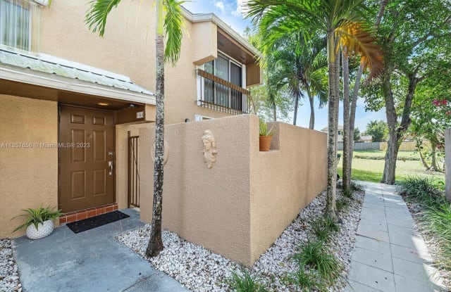 9046 SW 159th Ter - 9046 Southwest 159th Terrace, Palmetto Bay, FL 33157