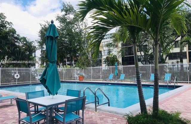 20441 NE 30th Ave cu-324-9, Aventura, FL 33180 photos photos