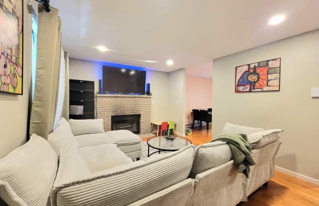 877 COUNTRY PLACE Drive photos photos