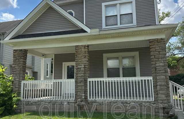 27 Ferndale Ave photos photos
