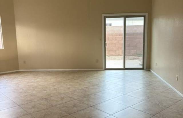Charming 3-Bedroom Home for Rent Gallery 3