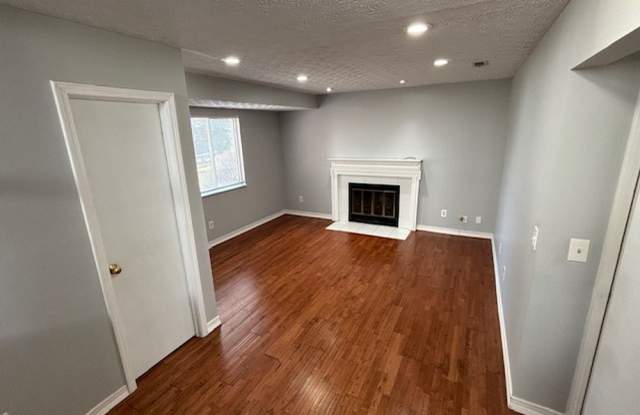5910 Mcintyre Drive Gallery 3