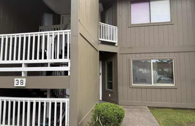 2000 Greens Blvd. photos photos