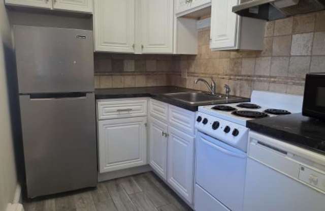 789 East Broadway photos photos