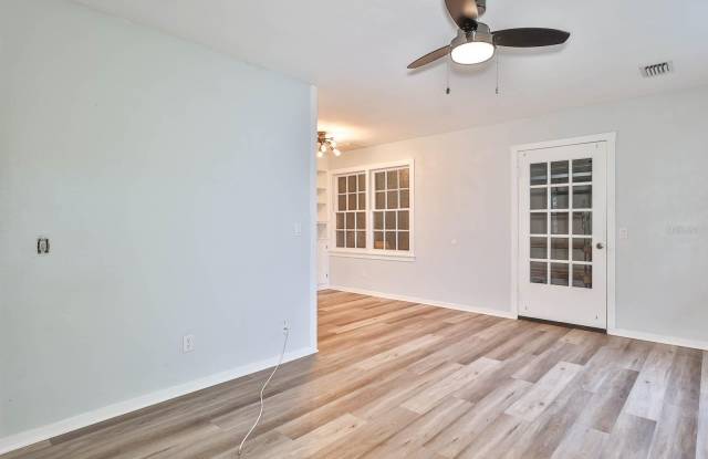 535 N ADELLE AVENUE Gallery 4