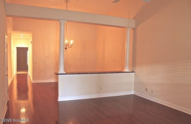 182 Peppertree Crossing Avenue Gallery 4