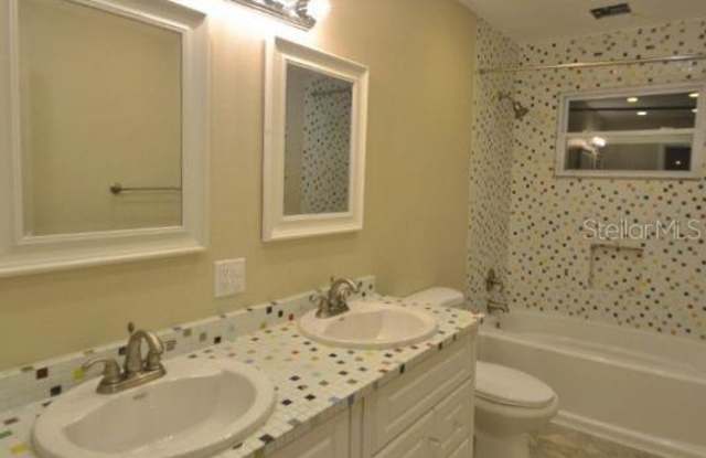 2832 WESTON TERRACE Gallery 4