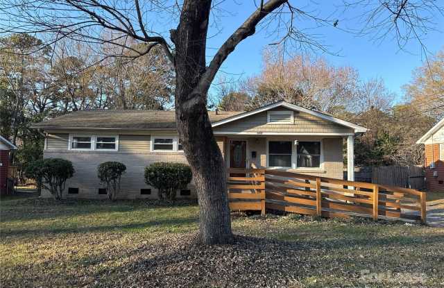 1431 Woodhill Drive - 1431 Woodhill Lane, Charlotte, NC 28205