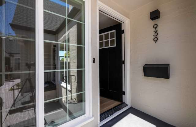 939 University Avenue - 939 University Avenue, Berkeley, CA 94710 939 University Avenue - 939 University Avenue, Berkeley, CA 94710